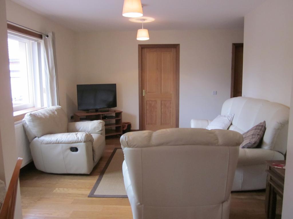 Easter Bowhouse Farm Cottage Линлитгоу Номер фото